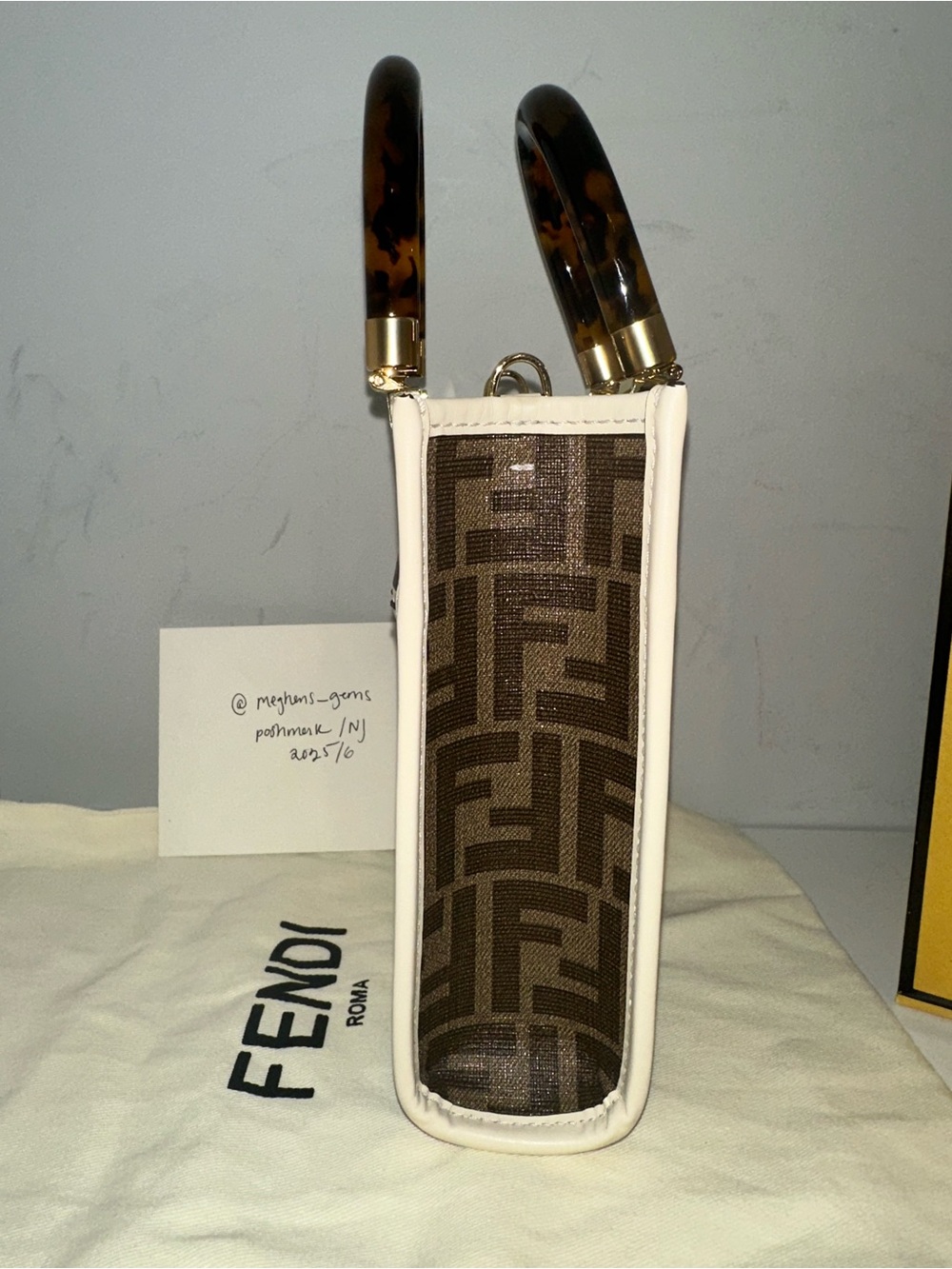 Fendi Sunshine Mini Tote | Hairdo Girls - Picture 5 of 9